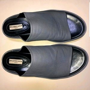 Balenciaga Gray Leather Slides Sandals